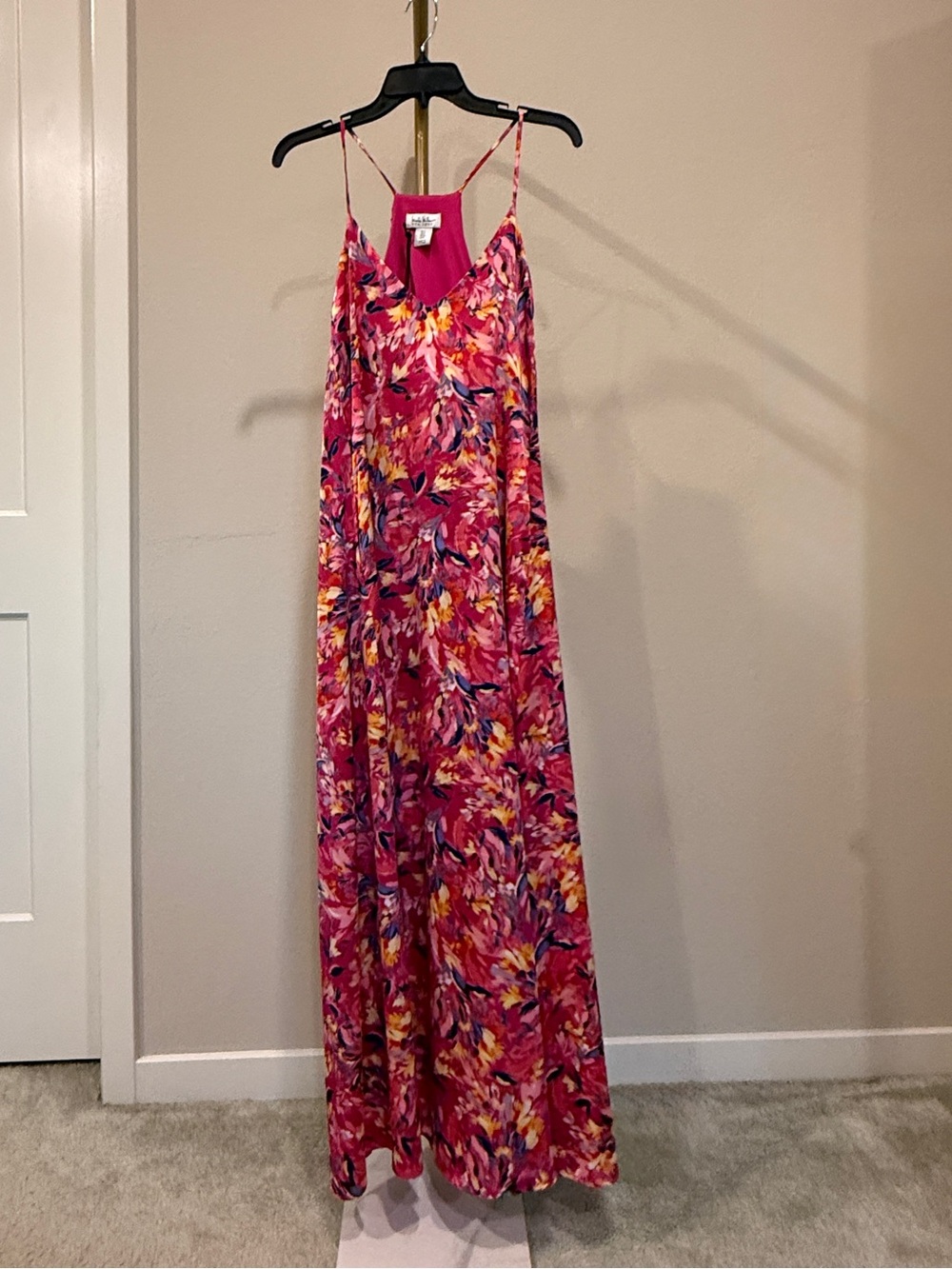 NWT Nicole Miller Colorful w Pink Base Floral Flowy Maxi Dress- size small